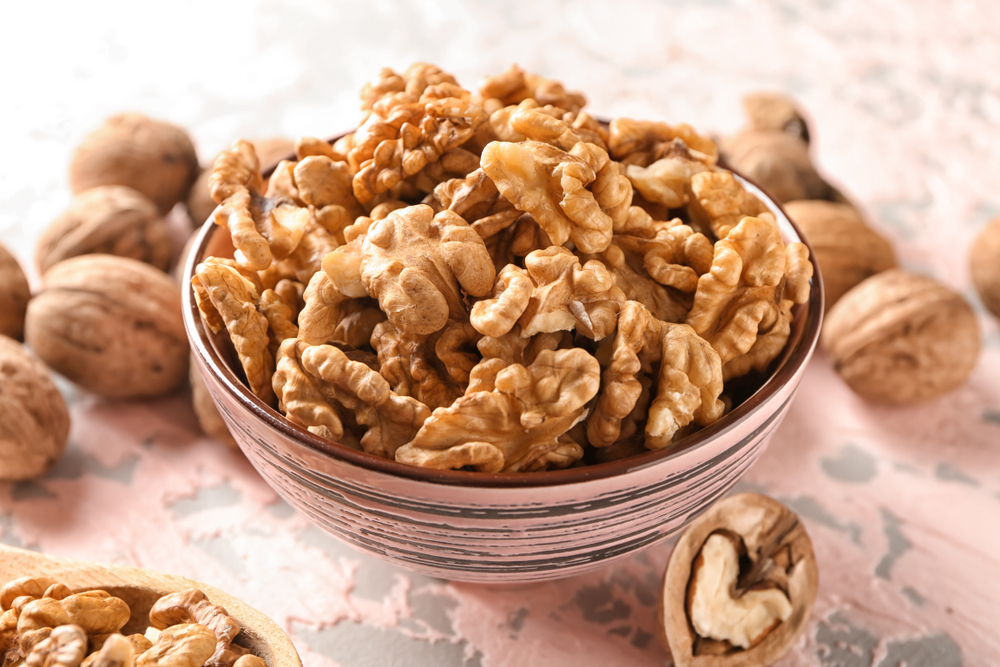 Vlašské ořechy mají blahodárné účinky a neměly by chybět ve vaší zdravé stravě